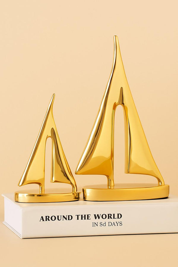 Seafarer|Elegant Gold Sailboat Table Decor